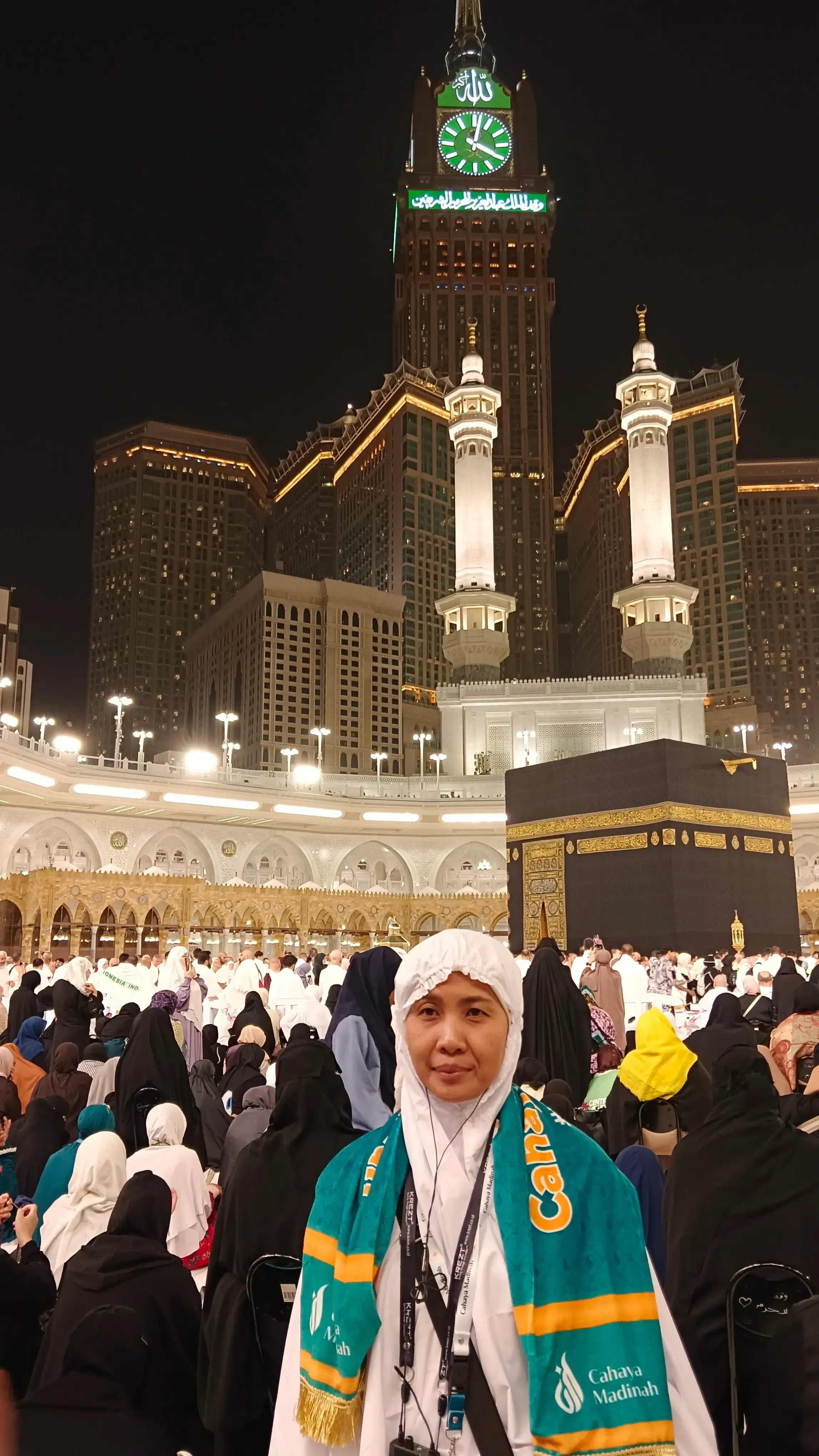 Dokumentasi jamaah umrah Cahaya Madinah selama perjalanan di Tanah Suci