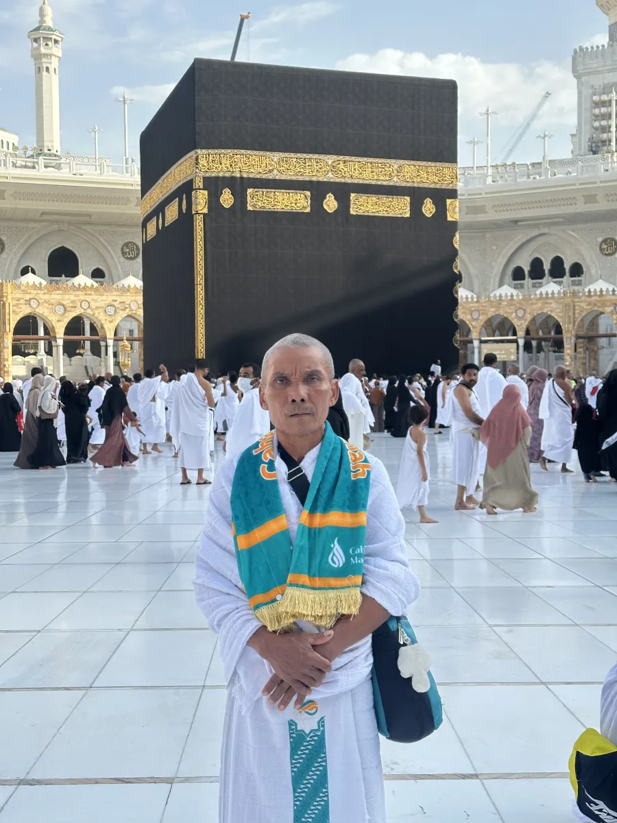 Jamaah Cahaya Madinah beribadah di Tanah Suci