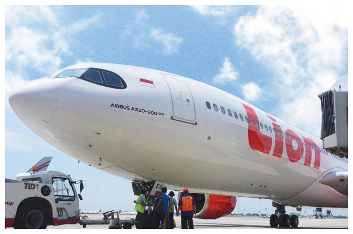 Mengapa Penerbangan Umrah Langsung Surabaya Tanpa Transit Didominasi Lion Air?